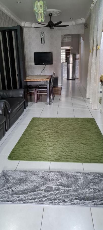 Damai Holiday Homestay Malacca Exterior foto